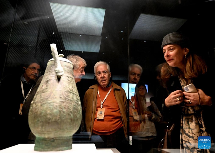 ????????????????????????????????????????????????????????????????????